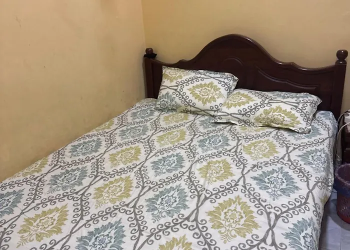 3 Bedrooms House With Air Condition
