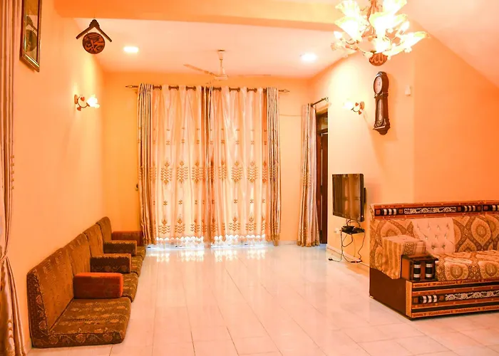 3 Bedrooms House With Air Condition
